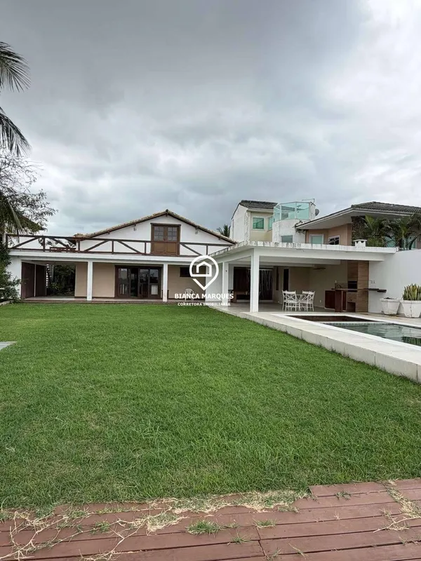 Casa de condomínio à venda com 4 quartos, 300.00m² - Portinho,Cabo Frio