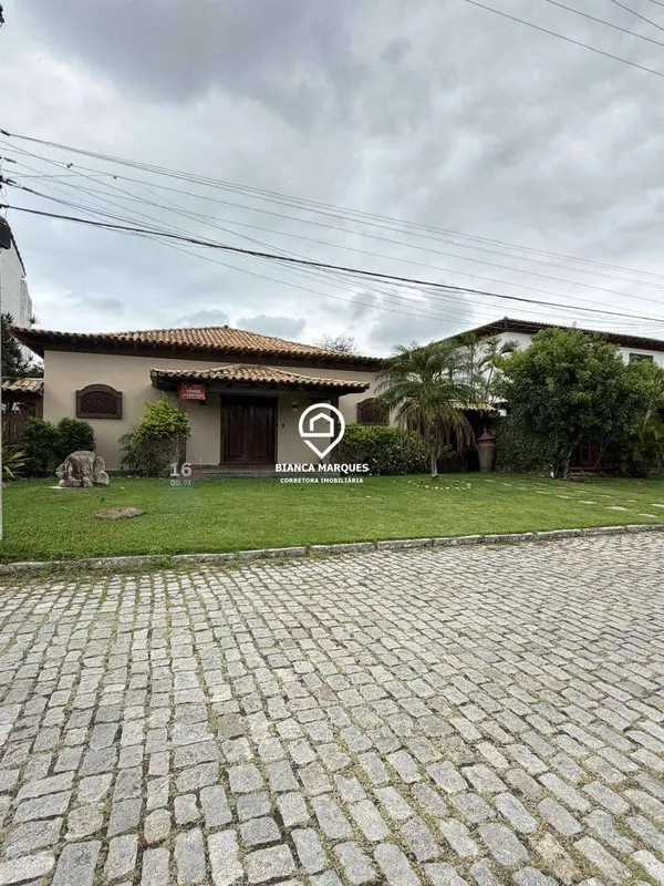 Casa de condomínio à venda com 4 quartos, 300.00m² - Portinho,Cabo Frio