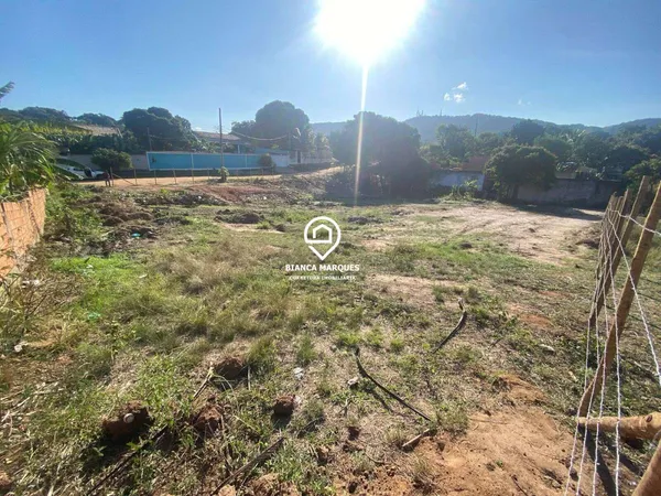 Área à venda, 1050m² - ,
