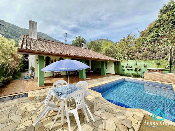 Casa à venda com 5 quartos, 216m² - Lázaro,Ubatuba