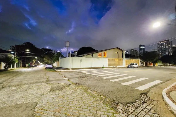Casa à venda com 3 quartos, 255m² - Vila Cordeiro,São Paulo