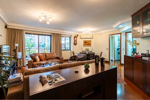 Apartamento à venda com 3 quartos, 120.04m² - Moema,São Paulo