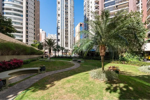 Apartamento à venda com 3 quartos, 120.04m² - Moema,São Paulo