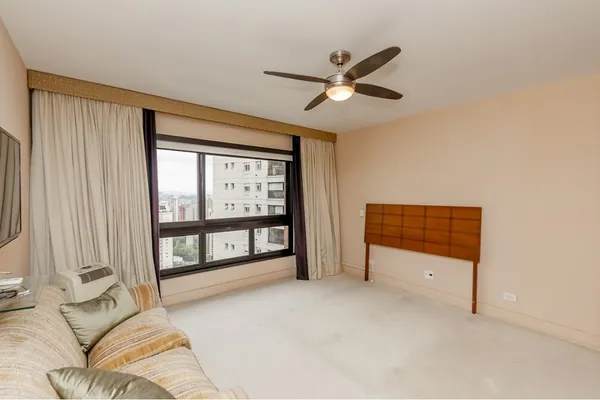 Apartamento à venda com 4 quartos, 247m² - Vila Suzana,São Paulo