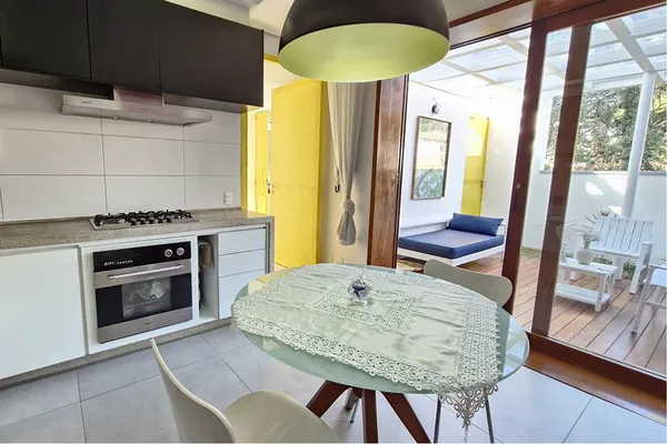 Casa à venda com 3 quartos, 315m² - Jardim Prudência,São Paulo