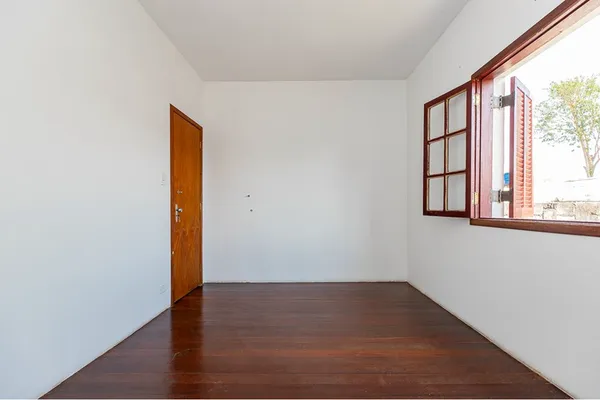 Casa à venda com 3 quartos, 213.77m² - Jardim Cliper,São Paulo