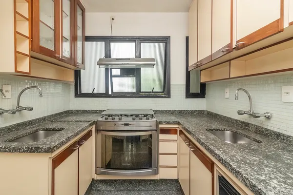 Apartamento à venda com 4 quartos, 181m² - Itaim Bibi,São Paulo