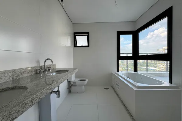 Cobertura à venda com 4 quartos, 281m² - Moema,São Paulo