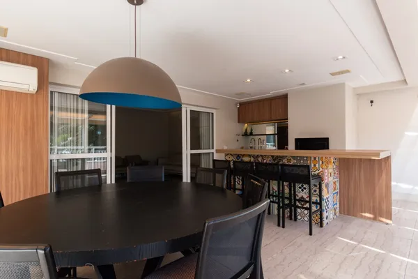 Apartamento à venda com 3 quartos, 199m² - Vila Cordeiro,São Paulo