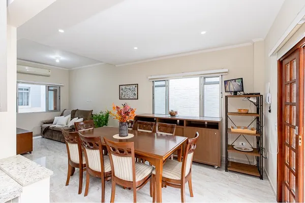 Casa à venda com 4 quartos, 200m² - Granja Julieta,São Paulo