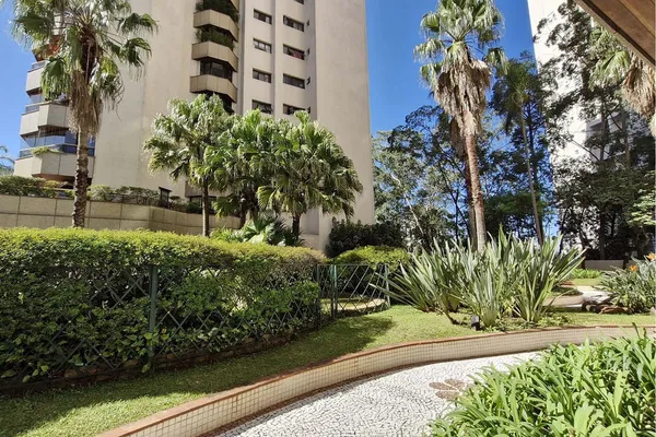 Apartamento à venda com 4 quartos, 246m² - Vila Suzana,São Paulo