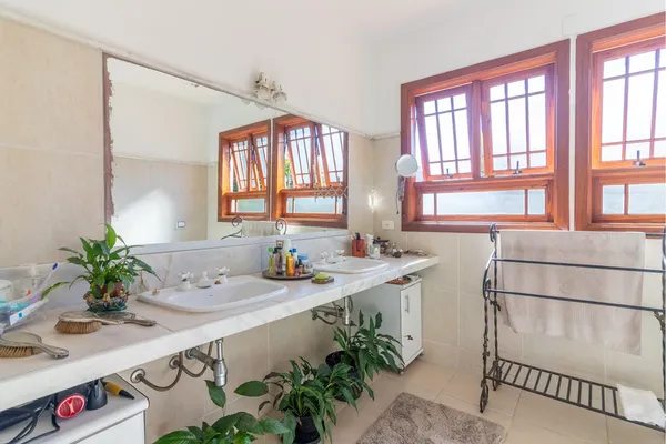Casa à venda com 3 quartos, 309m² - Real Parque,São Paulo