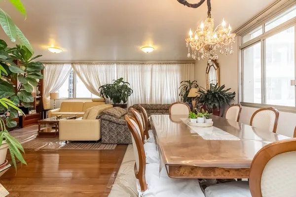 Apartamento à venda com 3 quartos, 180m² - Itaim Bibi,São Paulo