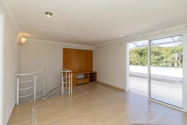 Casa de condomínio à venda com 4 quartos, 320m² - Jardim Cordeiro,São Paulo