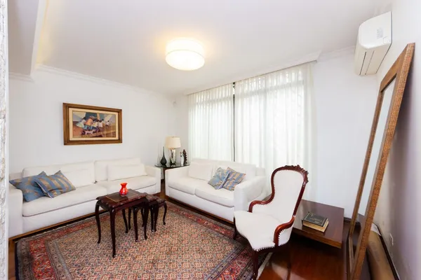 Casa à venda com 4 quartos, 303m² - Alto da Boa Vista,São Paulo