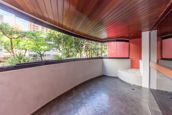 Apartamento à venda com 4 quartos, 220m² - Moema,São Paulo