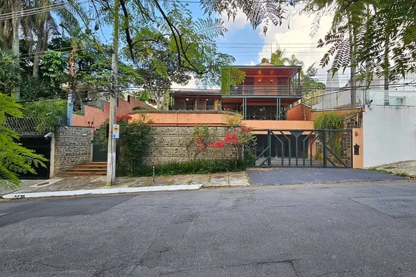 Casa à venda com 4 quartos, 705m² - Jardim Guedala,São Paulo