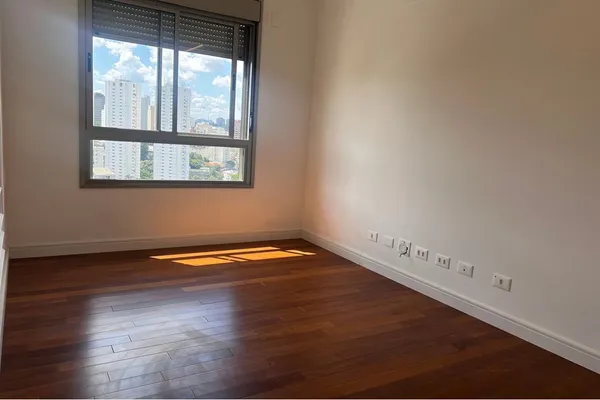 Apartamento à venda com 3 quartos, 252m² - Real Parque,São Paulo