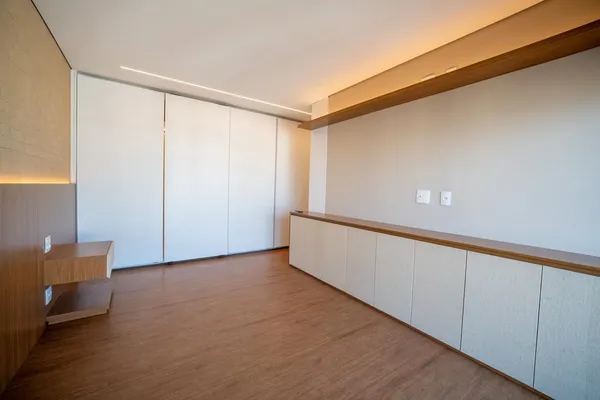 Apartamento à venda com 3 quartos, 184m² - Vila Romana,São Paulo