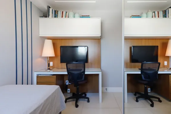 Apartamento à venda com 2 quartos, 77m² - Vila Anastácio,São Paulo