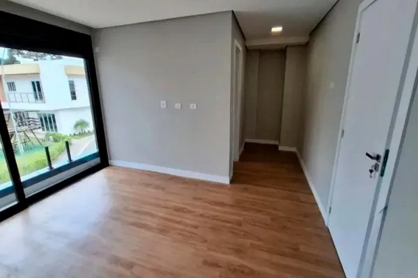 Casa à venda com 3 quartos, 194m² - Boa vista,Curitiba