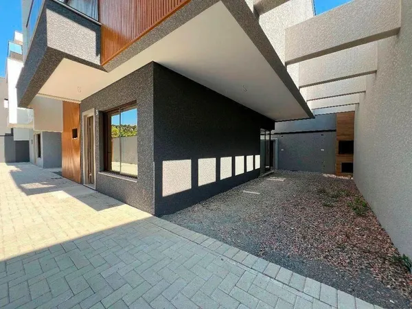 Sobrado à venda com 3 quartos, 208m² - JARDIM DAS AMERICAS,Curitiba