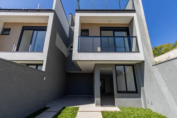 Sobrado à venda com 3 quartos, 110m² - PILARZINHO,Curitiba
