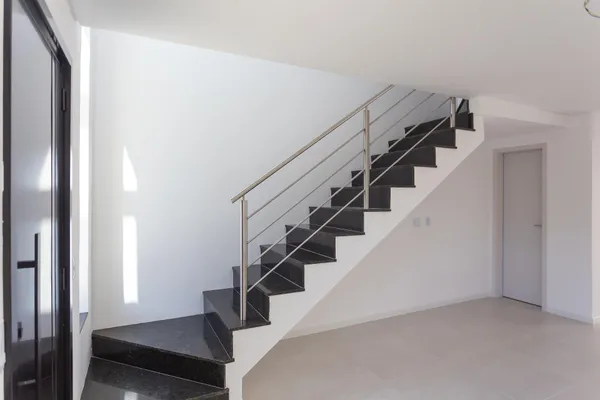 Sobrado à venda com 3 quartos, 104m² - ATUBA,Curitiba