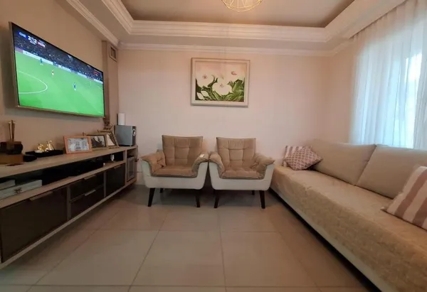 Sobrado à venda com 3 quartos, 155m² - GUAIRA,Curitiba
