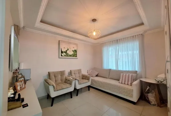 Sobrado à venda com 3 quartos, 155m² - GUAIRA,Curitiba