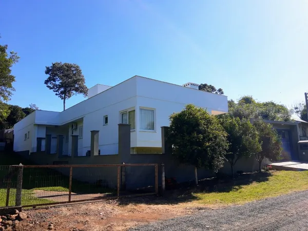Casa à venda com 3 quartos, 258.00m² - Vila Rosa,Dois Irmãos
