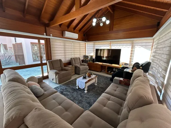 Casa à venda com 5 quartos, 275.00m² - Vale Verde,Dois Irmãos
