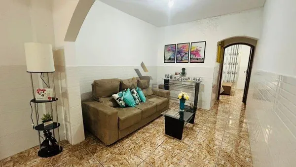 Casa à venda com 3 quartos, 141m² - Vila Canevari,Cruzeiro