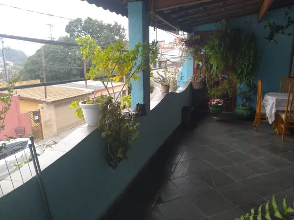 Casa à venda com 3 quartos, 236m² - Jardim Pazini,Taboão da Serra